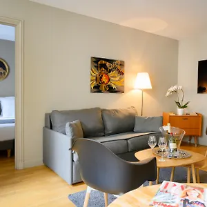 Otel Helzear Champs-elysees, Paris