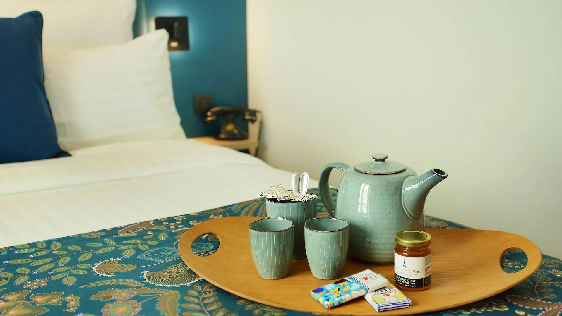 פריז Le Basile Hotel 4*,  צרפת